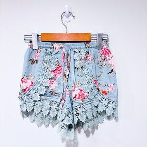 H&M DIVIDED Turquoise floral lace trim shorts | boho feminine summer | Size 2 *